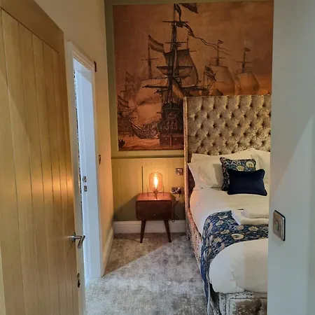The Resolution Otel Whitby