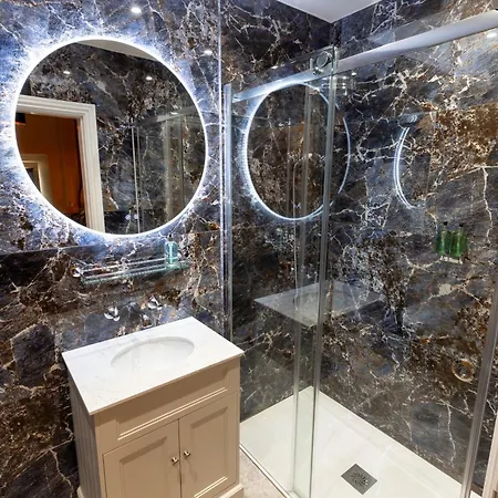 Otel The Resolution 3*