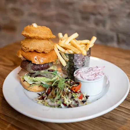 ホテル ザ レゾリューション 3*