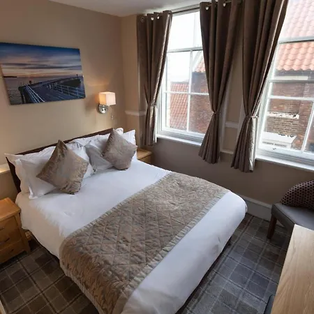 ホテル ザ レゾリューション 3*