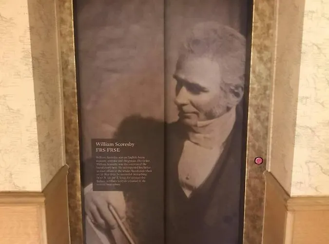 Hotel The Resolution 3*