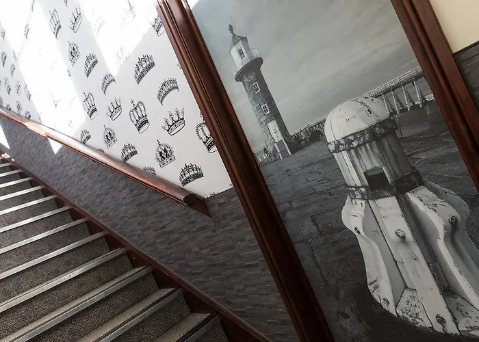 The Resolution 3* Whitby