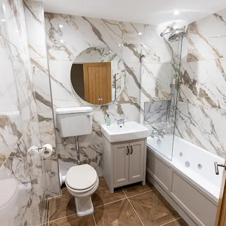 雷索鲁森酒店 惠特比