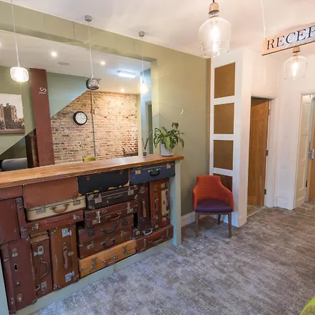 雷索鲁森酒店 惠特比