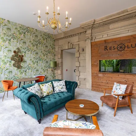 雷索鲁森酒店 3*