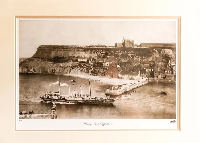 Hotel The Resolution Whitby