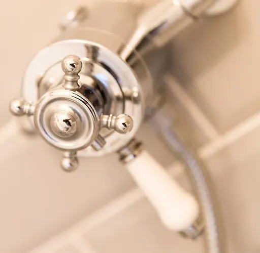 Hotel The Resolution Whitby