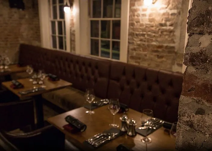 The Resolution 3* Whitby